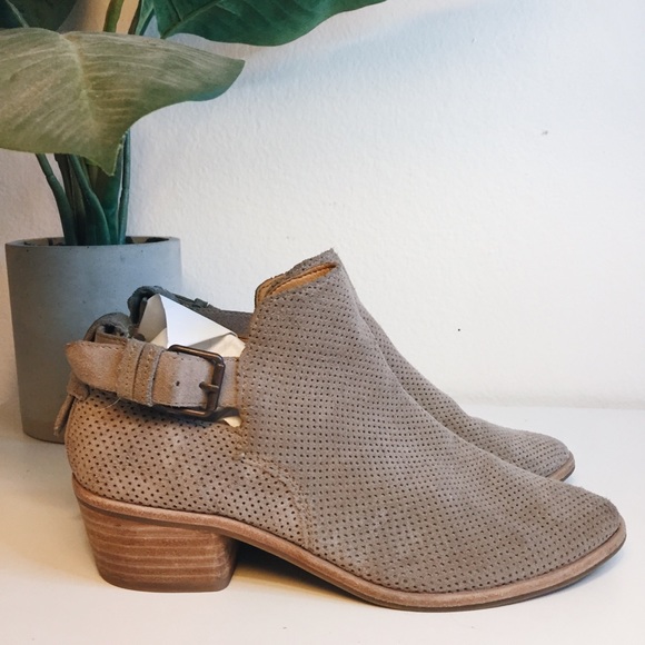Dolce Vita Shoes - Dolce Vita "Kara" Booties